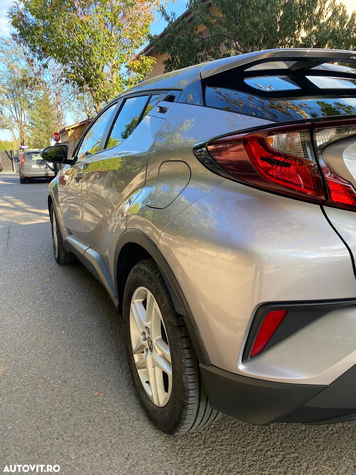 Toyota C-HR - 4