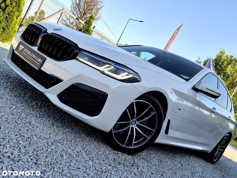 BMW Seria 5 520e M Sport sport - 31
