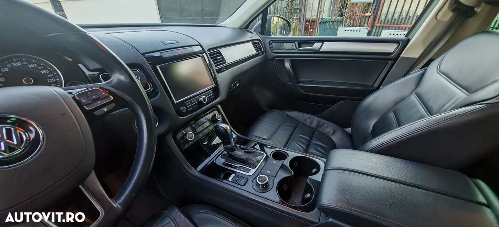Volkswagen Touareg - 16
