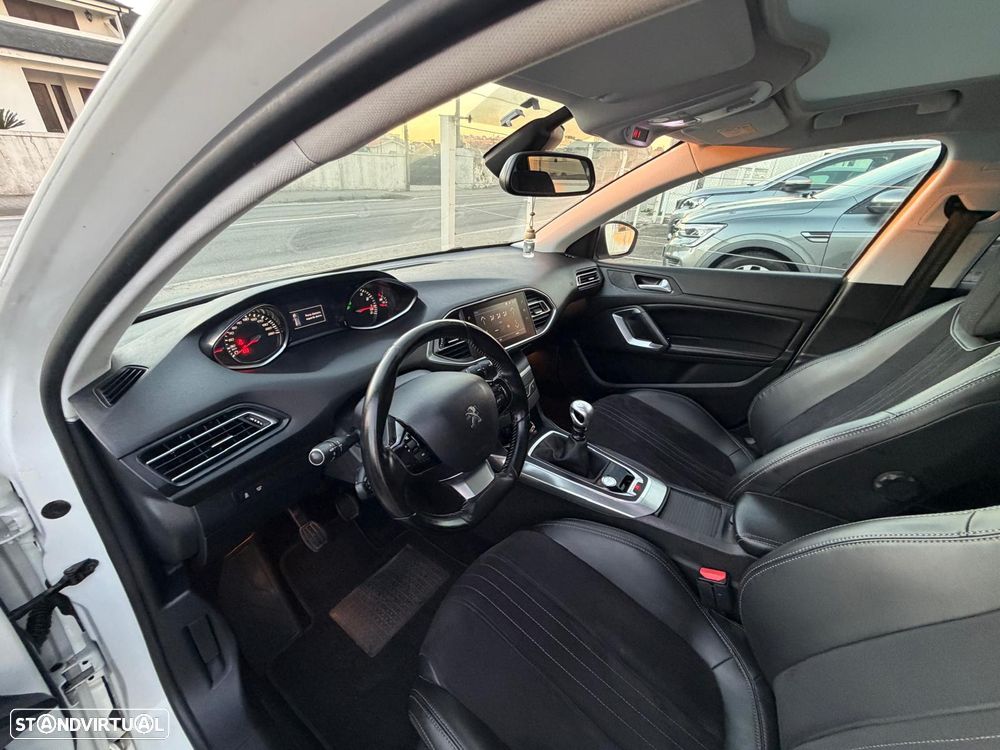 Peugeot 308 SW PureTech 130 Stop & Start Allure - 9
