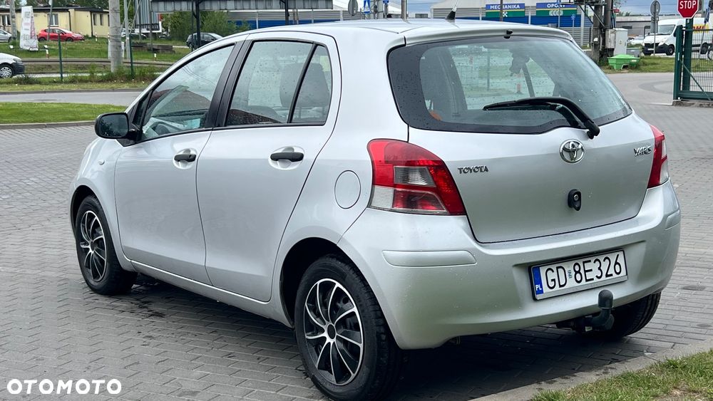Toyota Yaris 1.4 D-4D Luna - 17