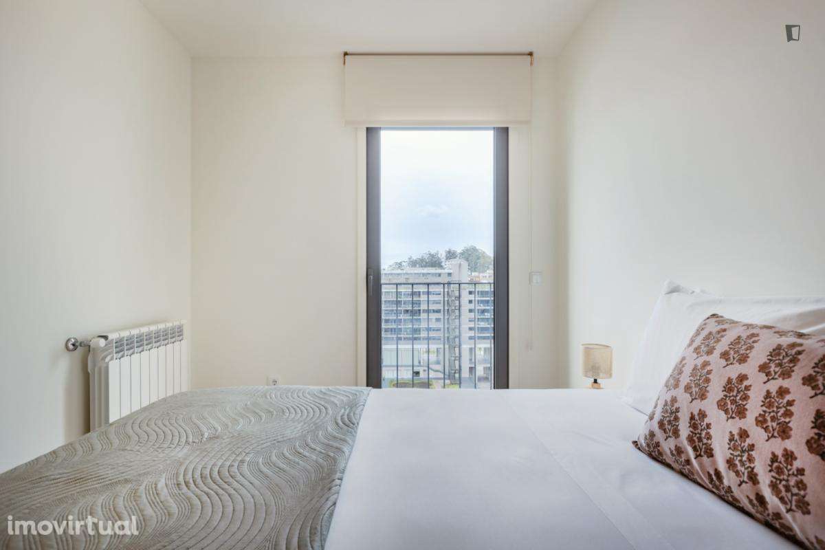 Apartamento com 1 quartos - localizado em Campanhã Porto - Grande imagem: 4/36