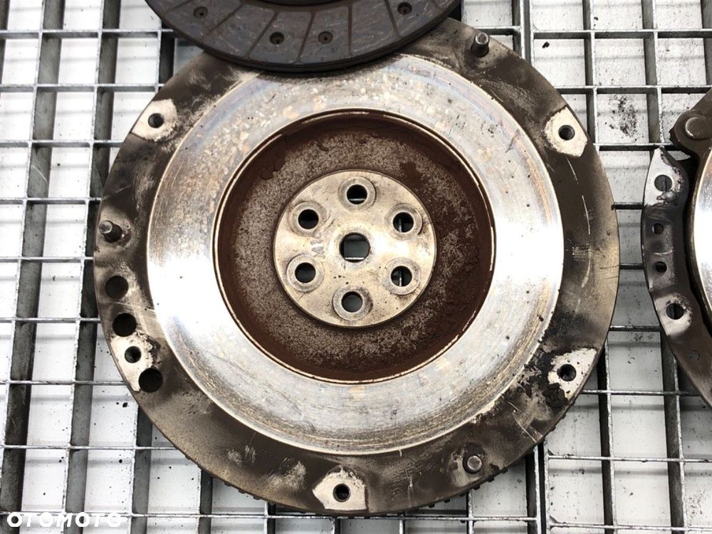 SPRZĘGŁO - 73.00 PLN - HYUNDAI ELANTRA V sedan (MD, UD) 2010 - 2022 1.6 97 kW [132 KM] benzyna - 7