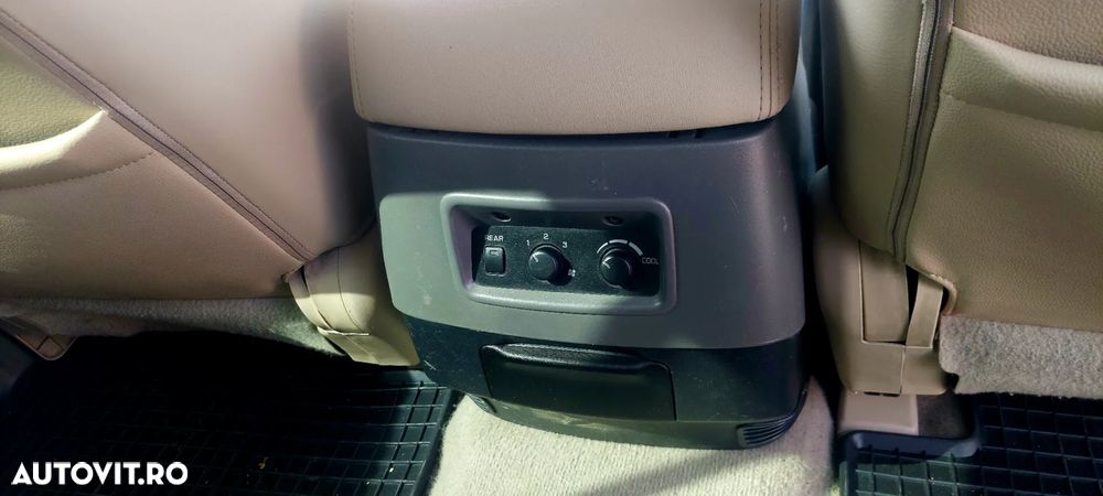Mitsubishi Pajero - 6