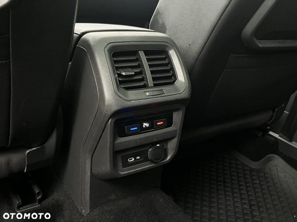 Volkswagen Tiguan Allspace 2.0 TDI SCR 4Motion DSG R-Line - 11
