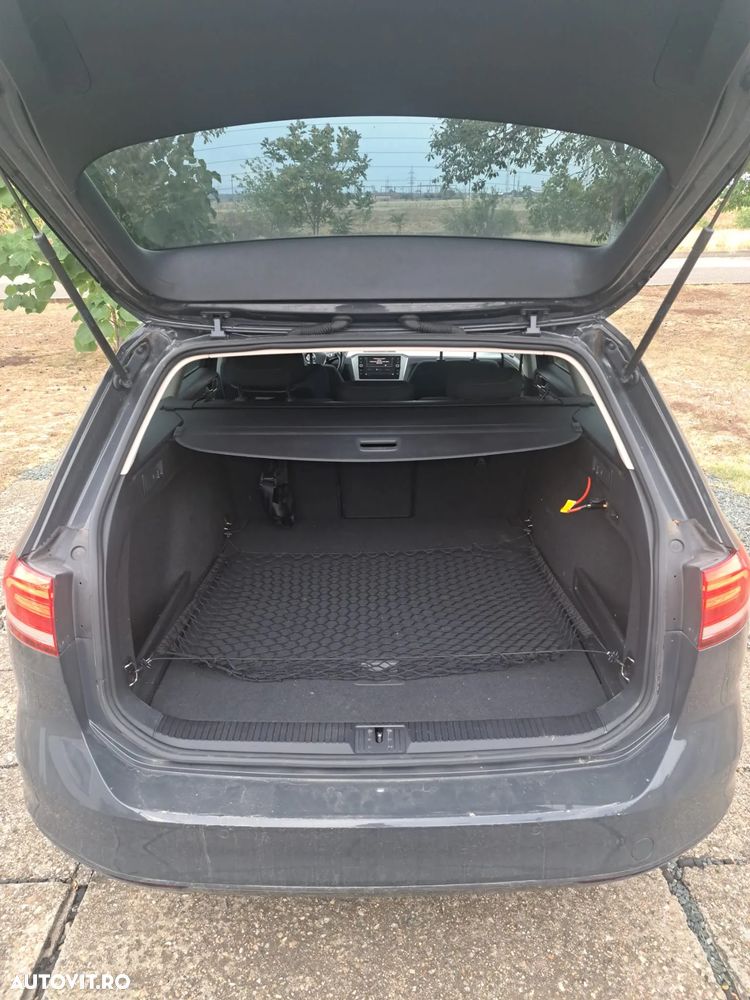 Volkswagen Passat 2.0 TDI SCR DSG Comfortline - 5