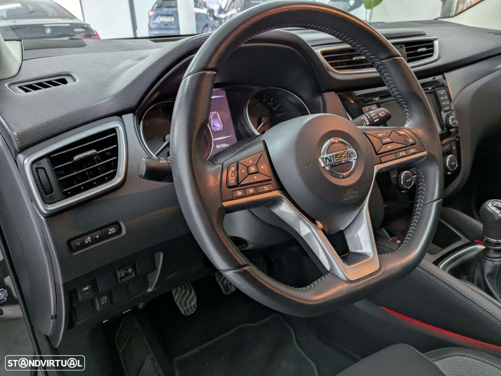 Nissan Qashqai 1.5 dCi N-Connecta - 17