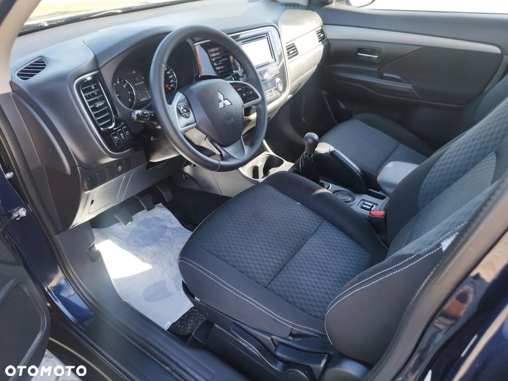Mitsubishi Outlander 2.0 2WD Diamant Edition - 19
