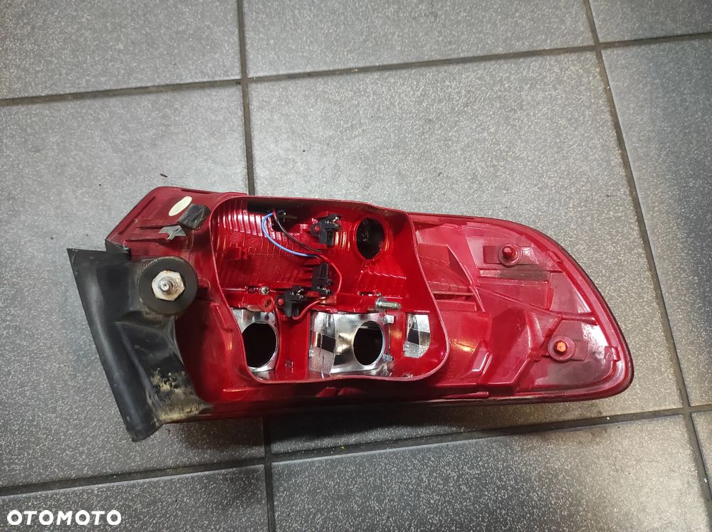 AUDI A3 8P LIFT 8P4 LAMPA TYLNA PRAWA W BŁOTNIK LED WYSYŁKA !!! - 6