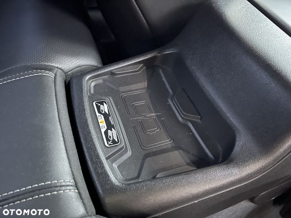 Chevrolet Camaro - 32