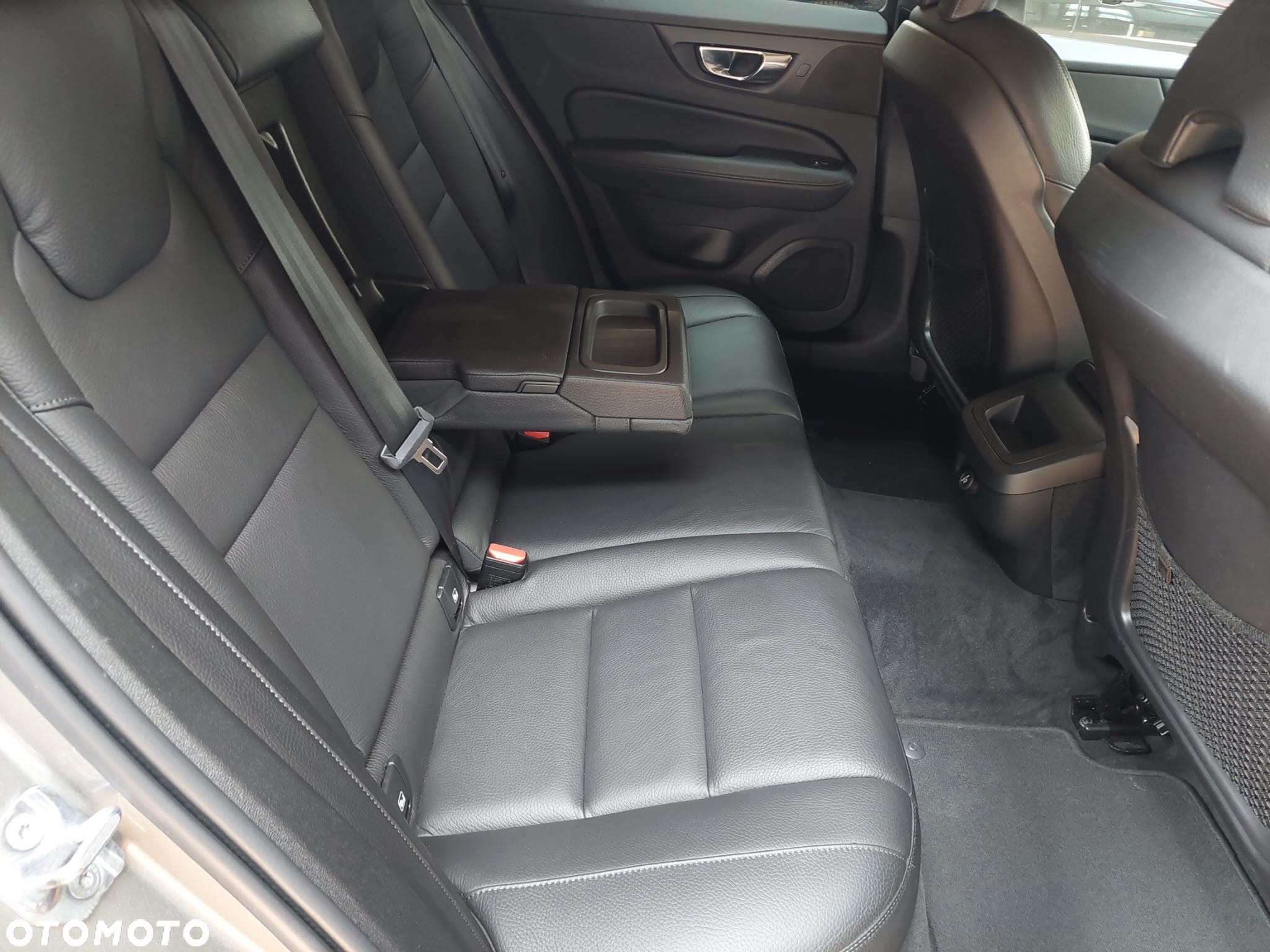 Volvo V60 D3 AWD Inscription - 17