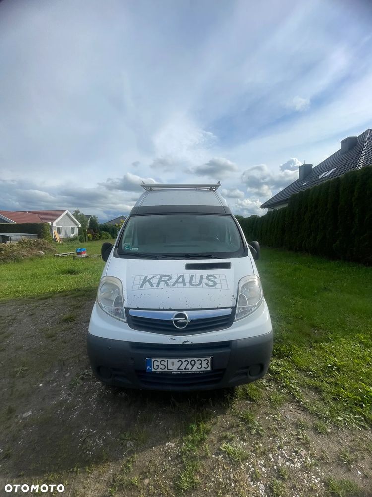 Opel Vivaro - 8