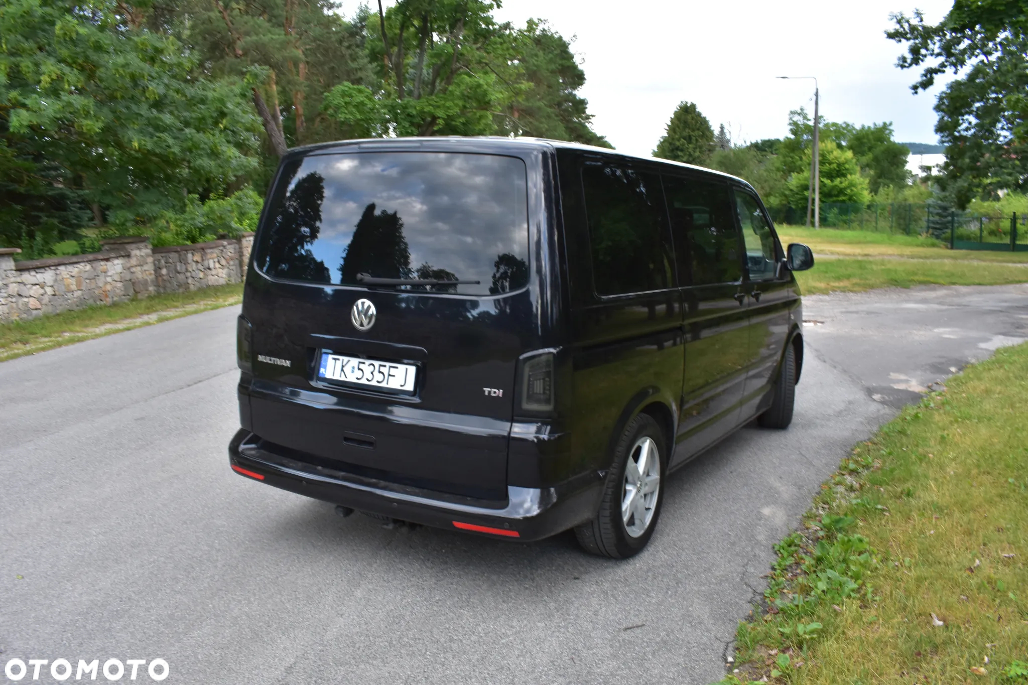 Volkswagen Multivan - 28