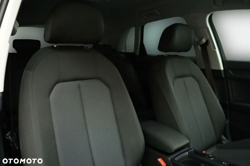 Audi Q3 40 TFSI Quattro S tronic - 9