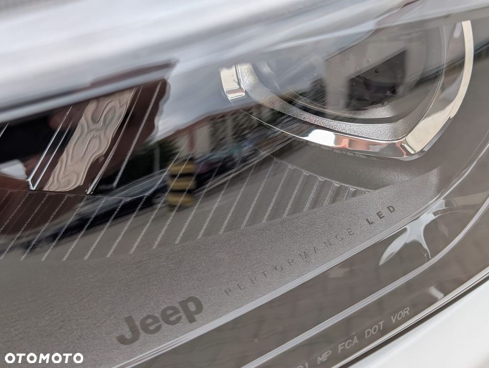 Jeep Compass - 31