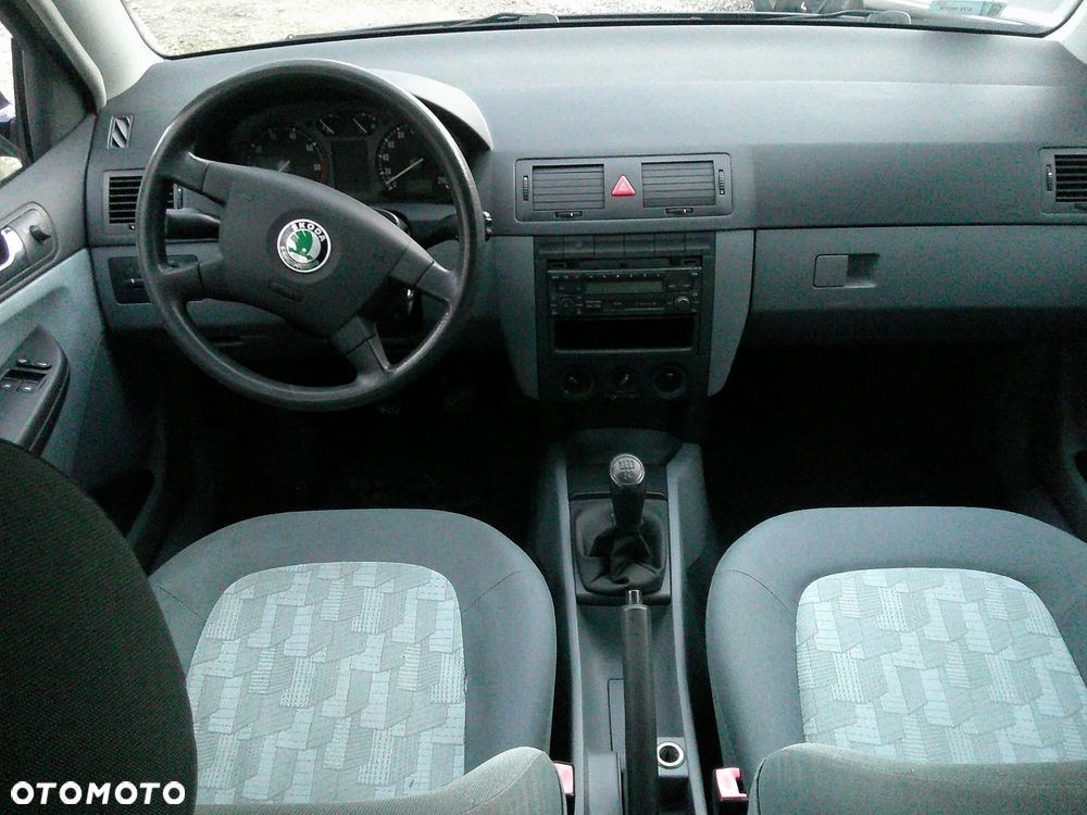 Skoda Fabia 1.4 16V Extra - 12