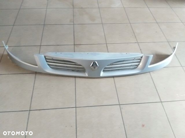 Renault Kangoo Lift grill atrapa