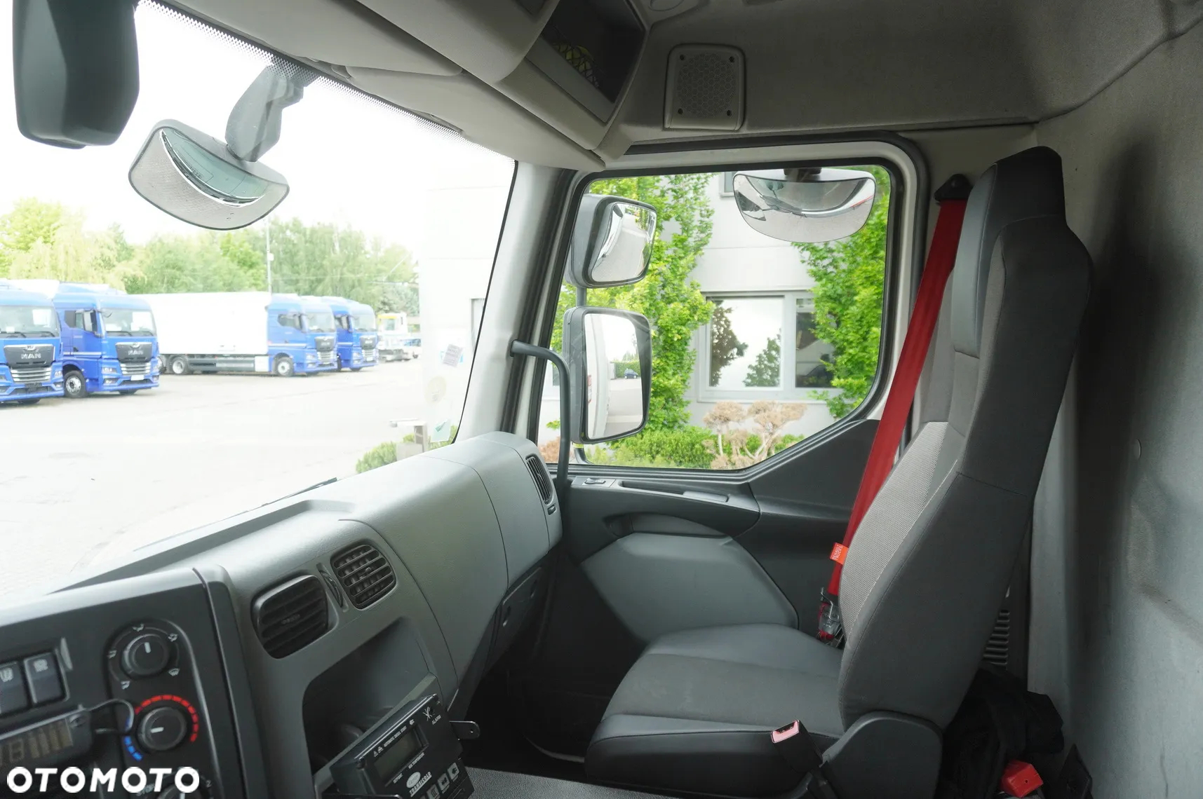 Renault D19 Wide / Chłodnia Lamberet Multitemperatura 22 EPAL / Carrier Supra 1250 MT - 18