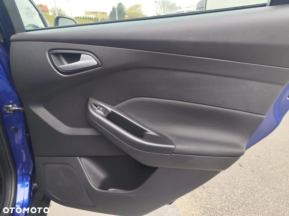 Ford Focus 1.5 EcoBoost Trend ASS - 26
