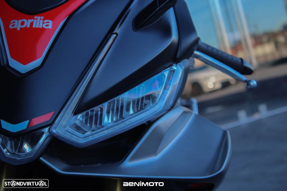 Aprilia RSV 4 - 15