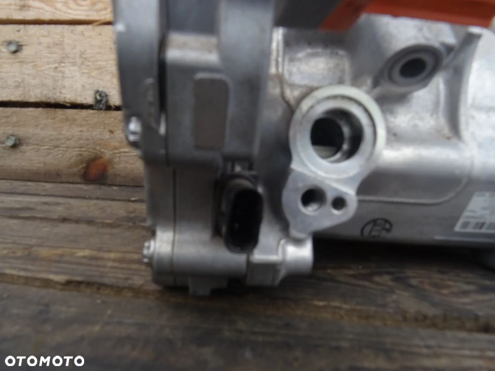 SPRĘŻARKA KLIMATYZACJI KOMPRESOR A0008305304 Mercedes-Benz W206 W254 2.0CDI - 8