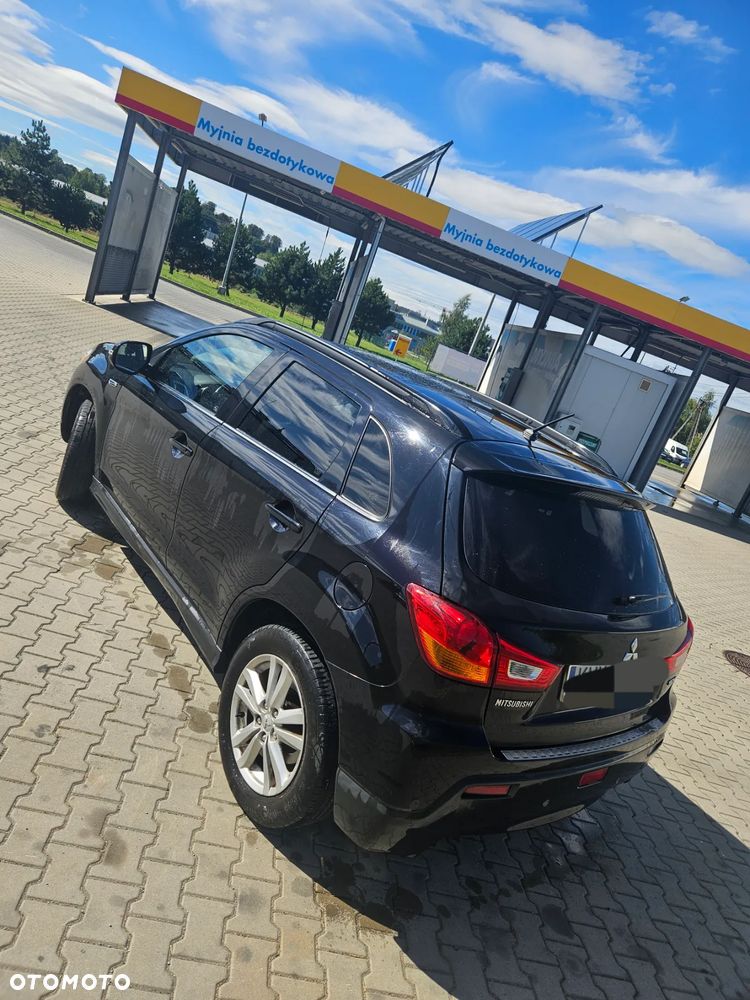 Mitsubishi ASX - 5