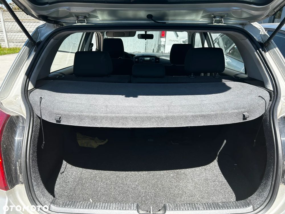 TOYOTA COROLLA E12 1,4 D4D 90KM silnik - 7