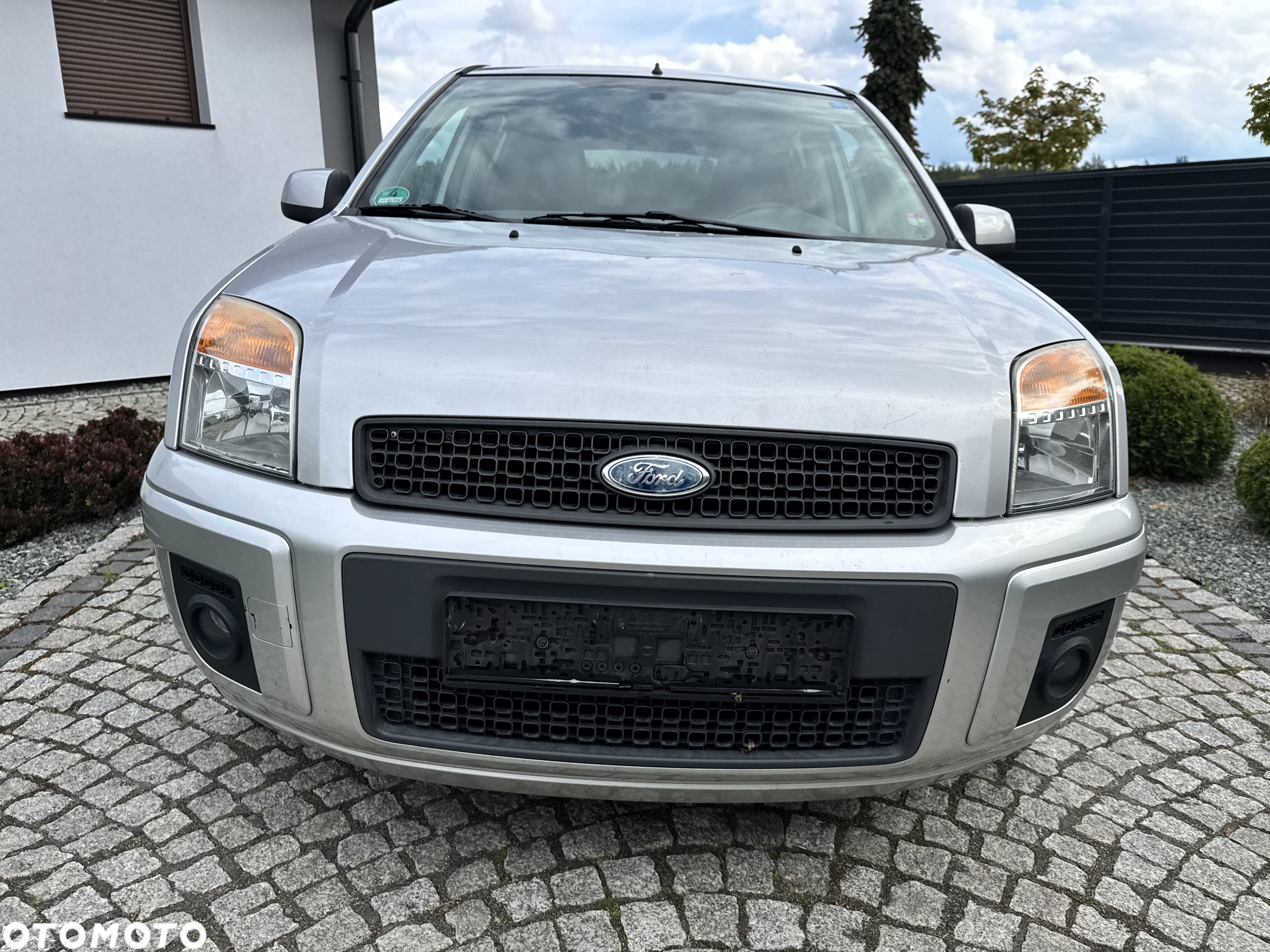 Ford Fusion - 6