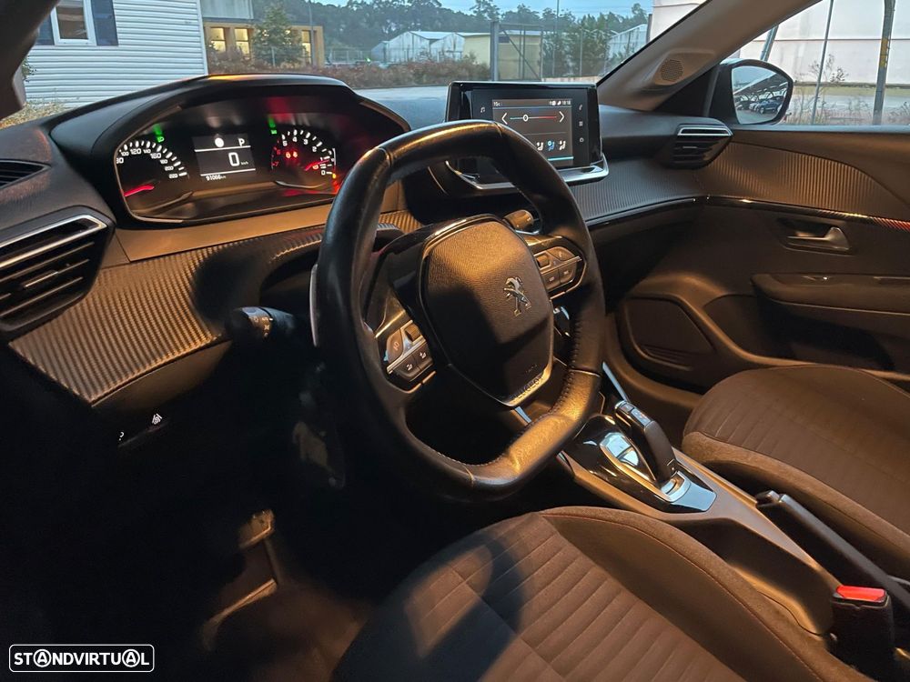 Peugeot 208 1.2 PureTech Allure EAT8 - 6