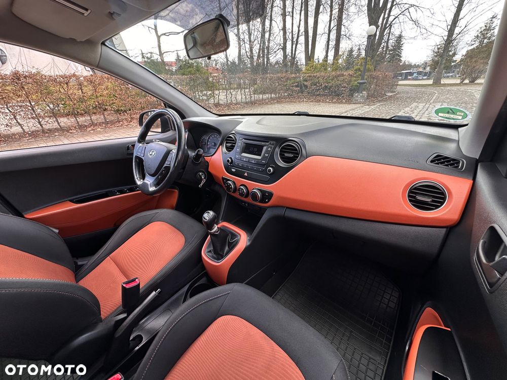 Hyundai i10 1.2 Passion - 29