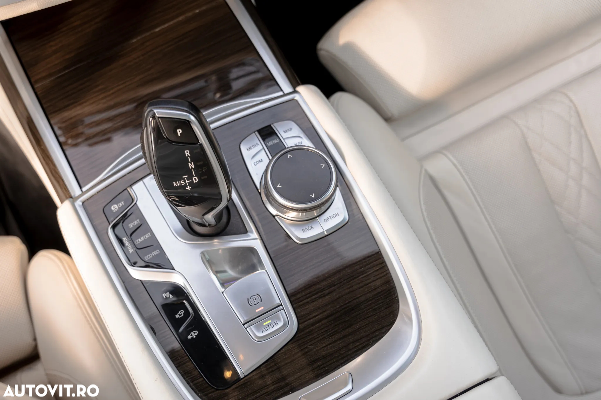 BMW Seria 7 750d xDrive - 36