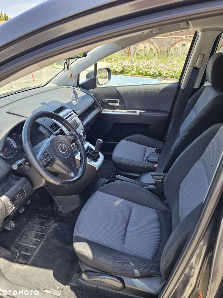 Mazda 5 - 7
