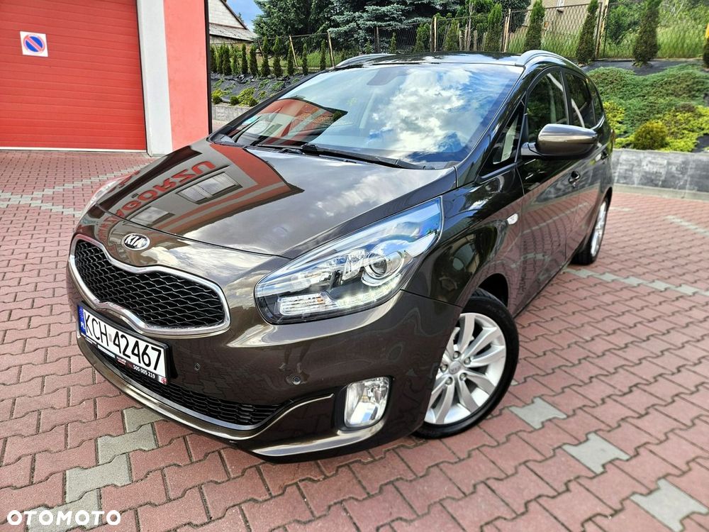 Kia Carens 1.6 GDI Dream-Team Edition - 14