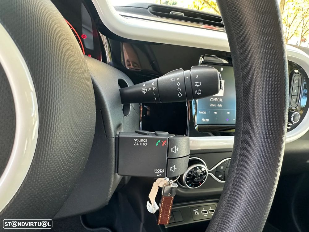 Renault Twingo 1.0 SCe Intens - 32