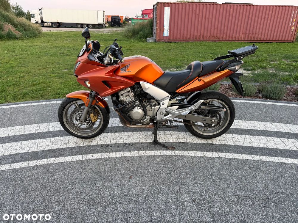 Honda CBF - 2