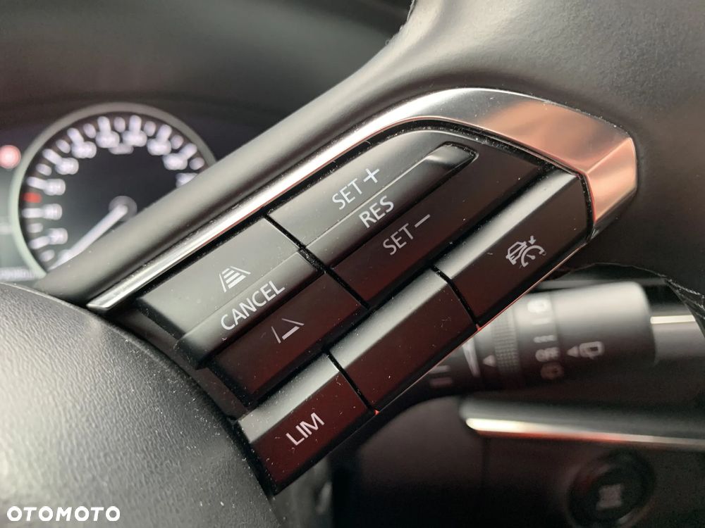 Mazda 3 2.0 mHEV Exclusive Line - 21