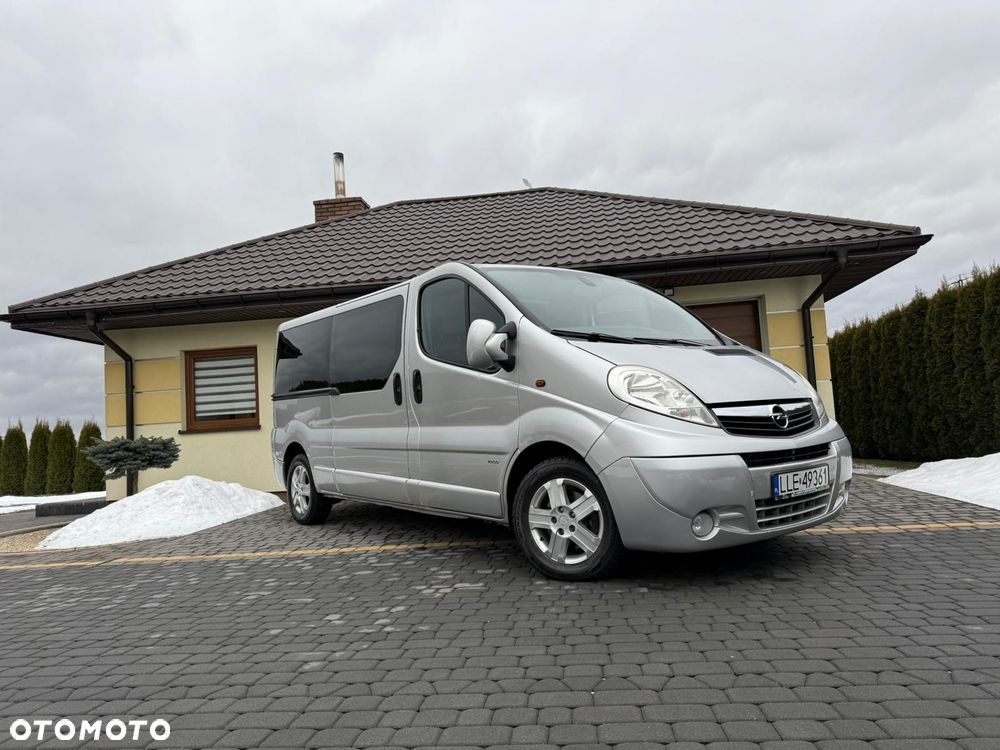 Opel Vivaro - 8