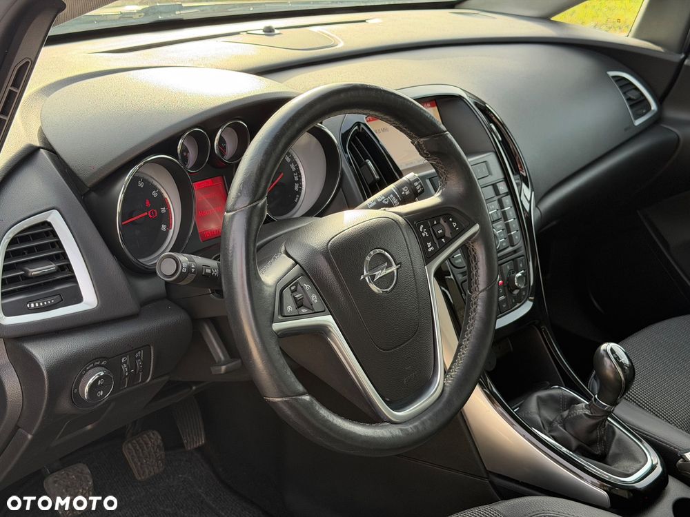 Opel Astra 1.4 Turbo Exklusiv - 12