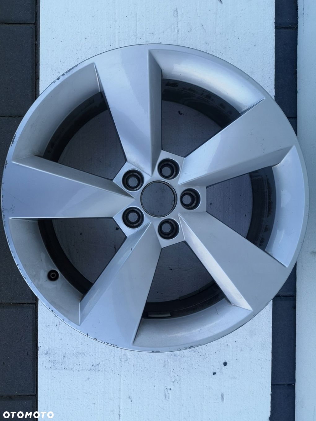 Felga aluminiowa Skoda Rapid 17 cali - 1