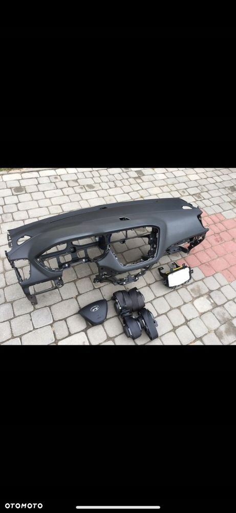 Kokpit deska rozdzielcza airbag hyundai i20 II - 1