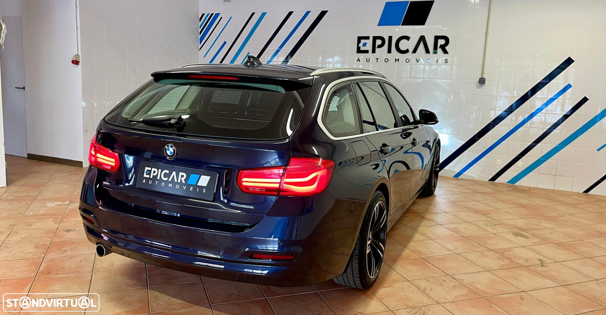 BMW 318 d Touring Advantage - 13