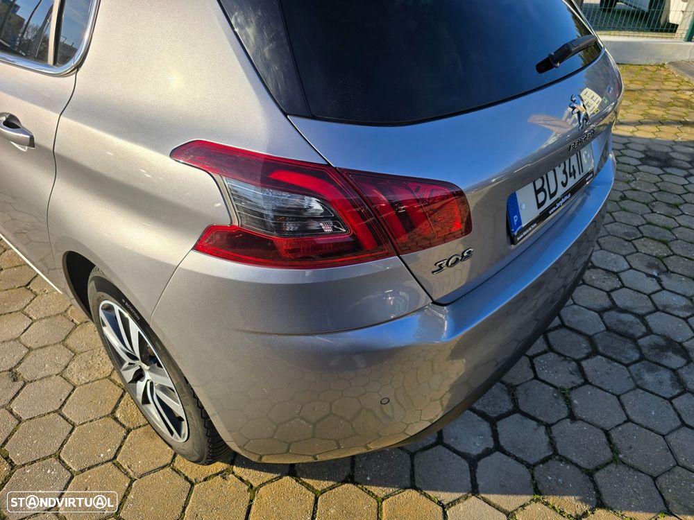 Peugeot 308 1.2 PureTech Allure EAT8 - 15