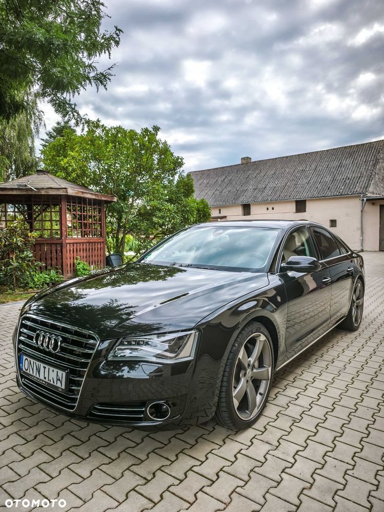 Audi A8 - 1