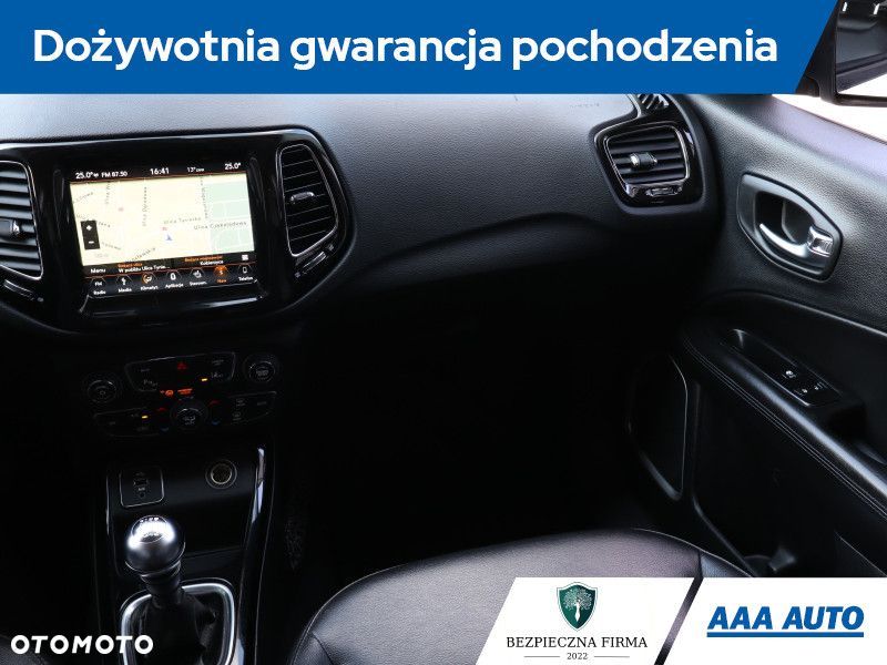 Jeep Compass - 10