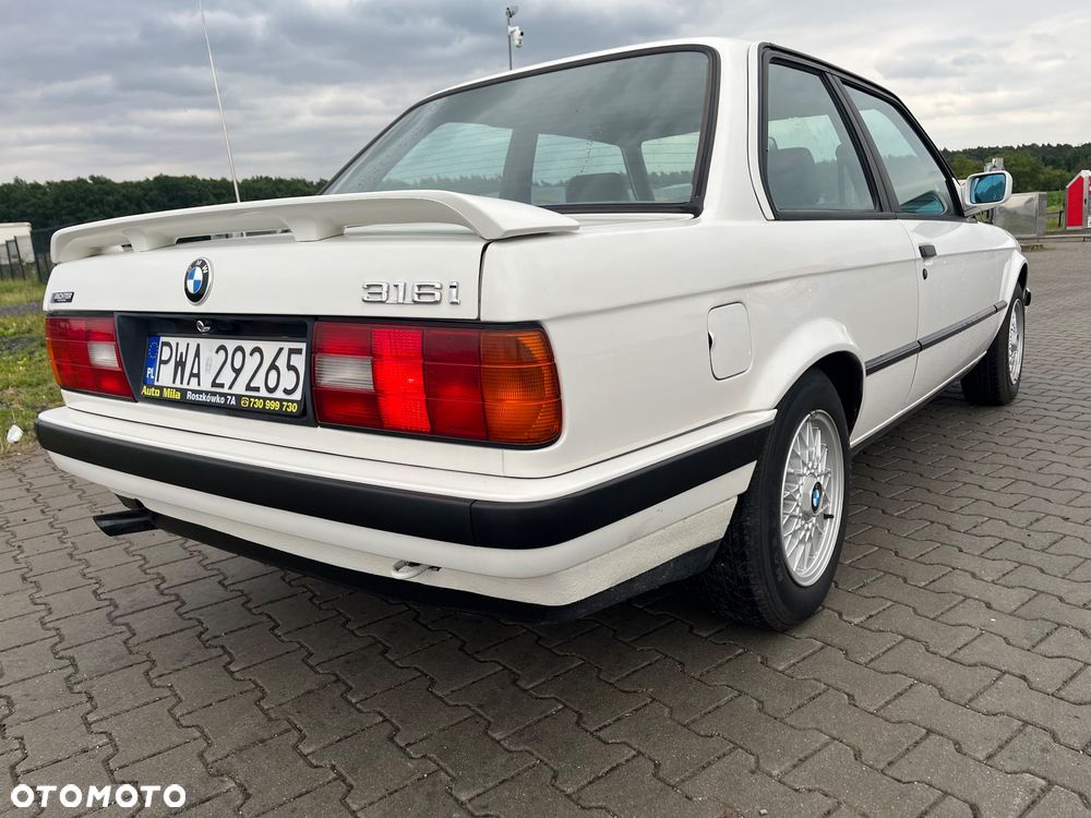 BMW Seria 3 316i - 5