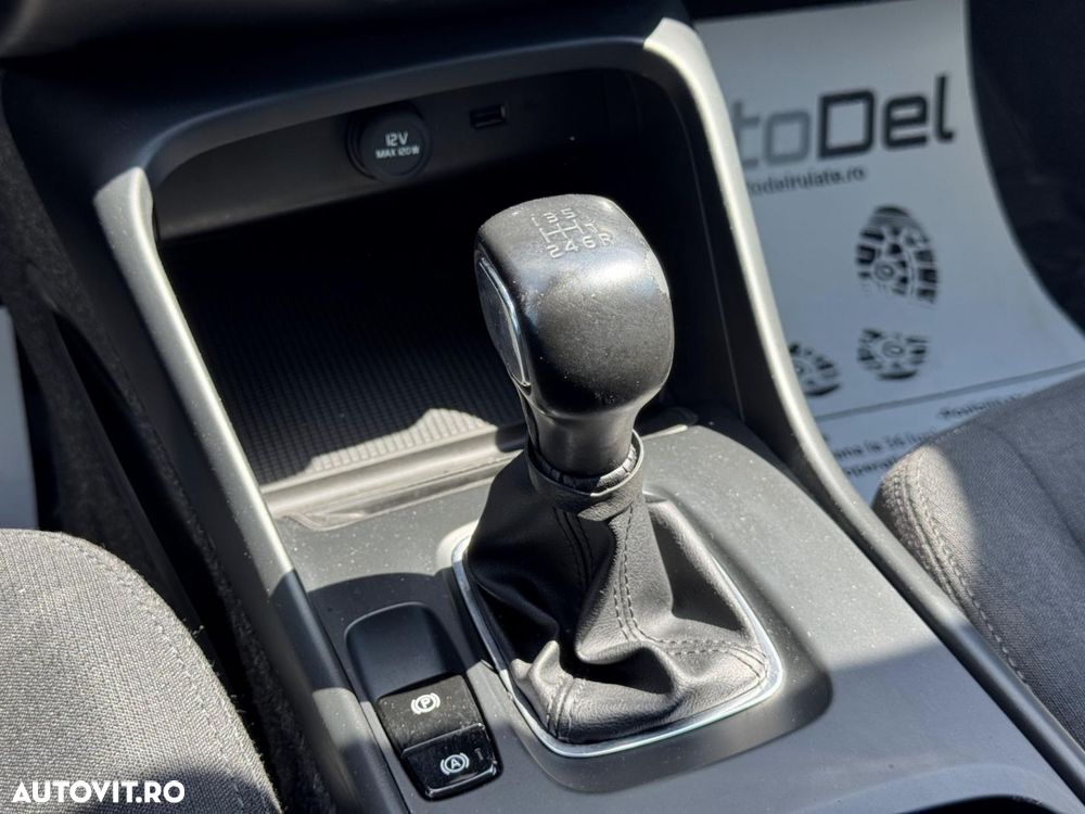 Volvo XC 40 D3 Momentum Pro - 17