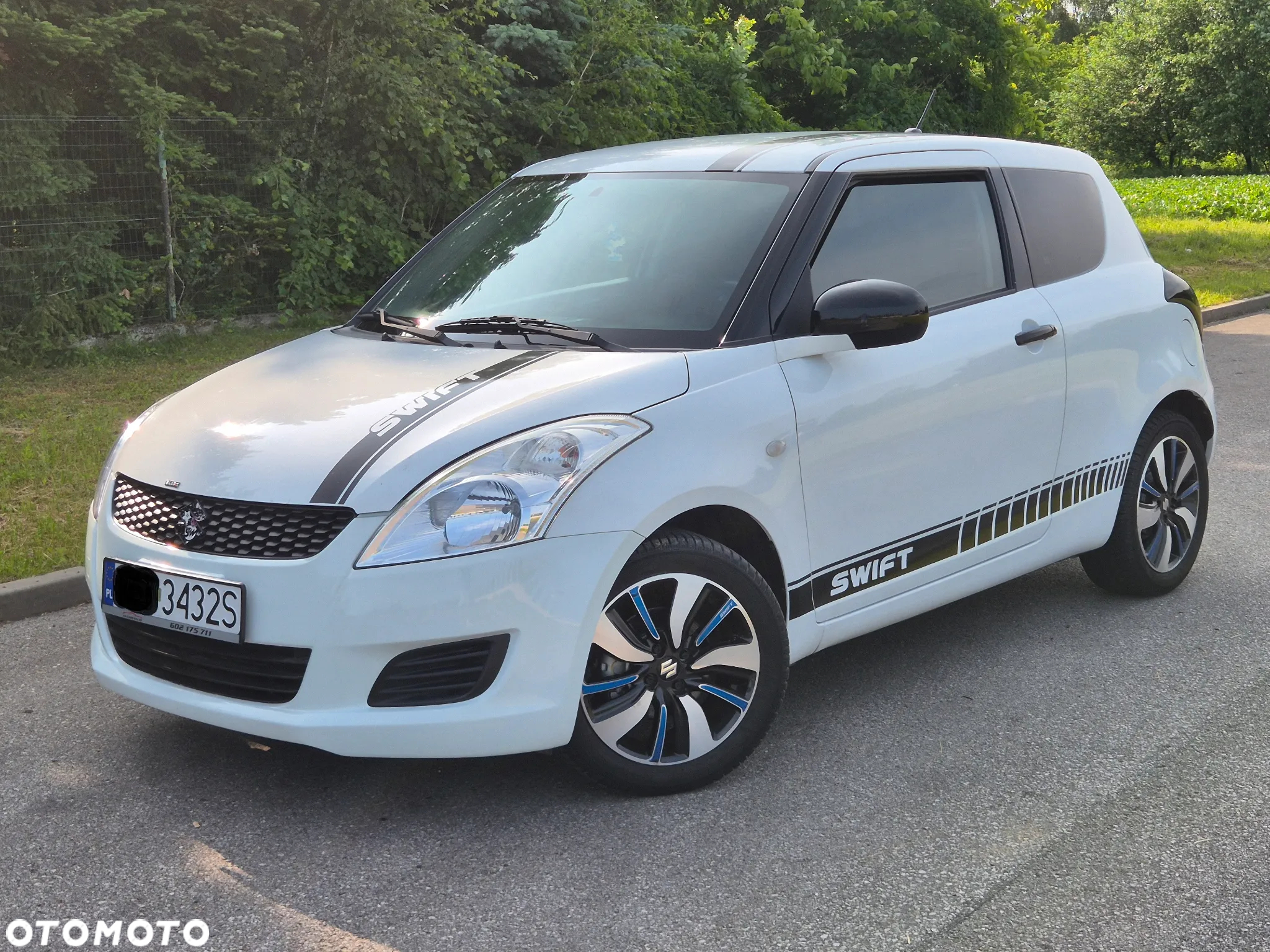 Suzuki Swift 1.2 BlackWhite - 3