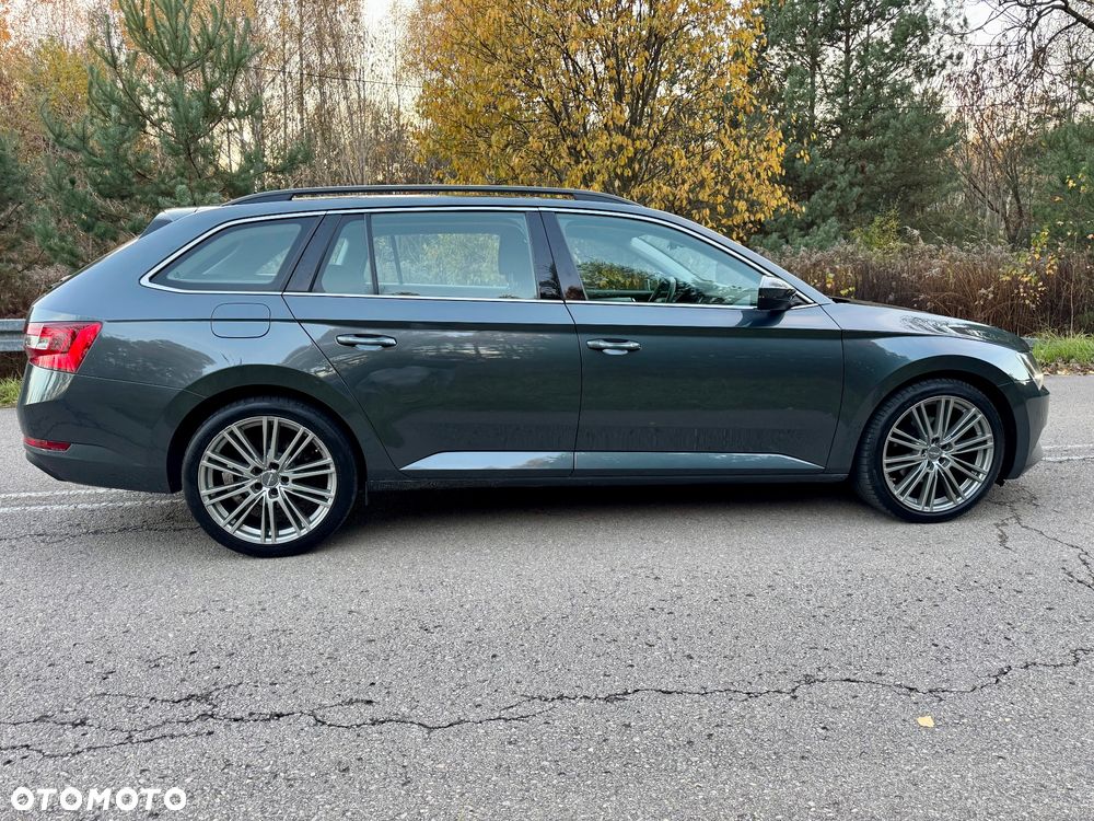Skoda Superb 2.0 TDI Ambition DSG - 8