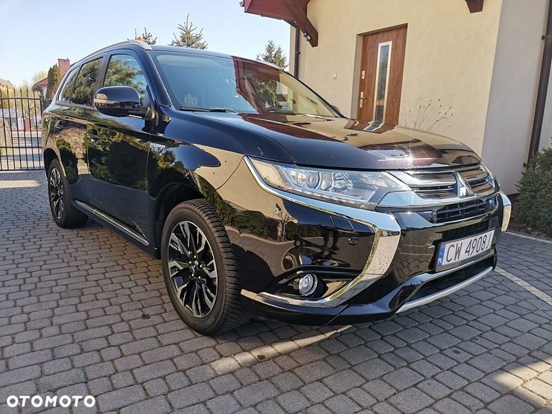 Mitsubishi Outlander 2.0 4WD Plus - 1