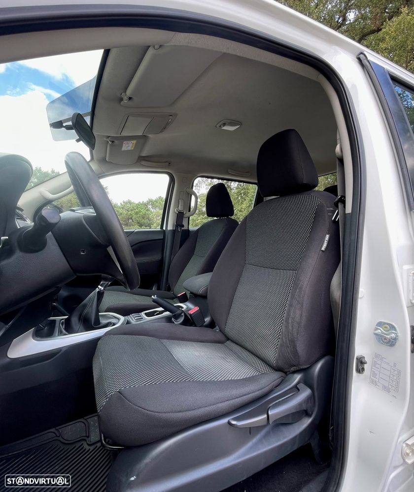 Nissan Navara 2.3 dCi CD 4WD N-Connecta - 12